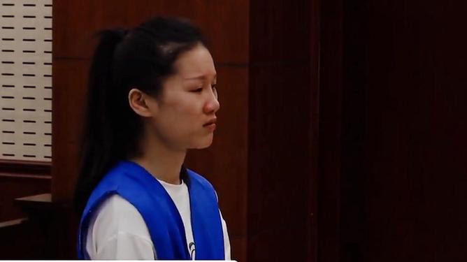 女子被赌徒前夫当儿子面杀害